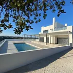ヴィラ Villagoldra - Luxury And Family *